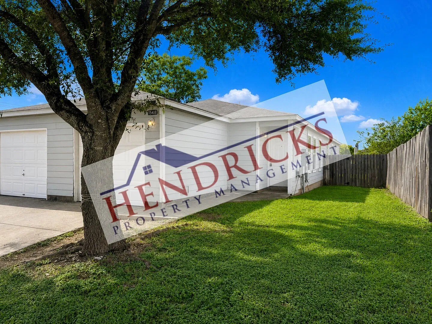 Move-In Special. off the first full month's rent with an 18-month lease. — Photo 4