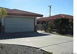 2nd image of 40739 Acacia Ave