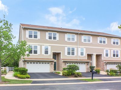 640 Belmont Ln, Carol Stream, IL, 60188