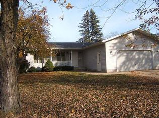 920 S Washington St, Shawano, WI 54166
