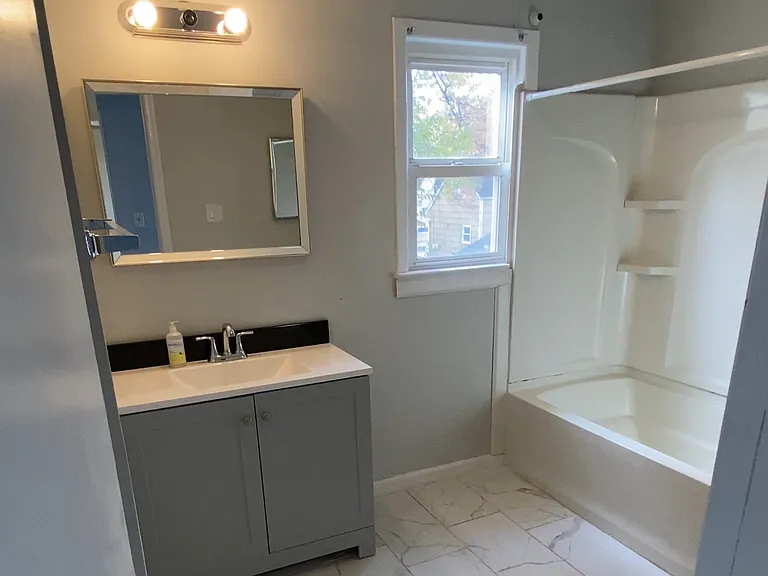 17 Andover Ave — Photo 6