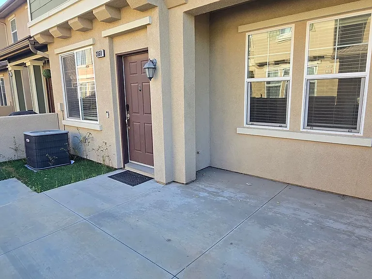 3060 N Juneberry St — Photo 75