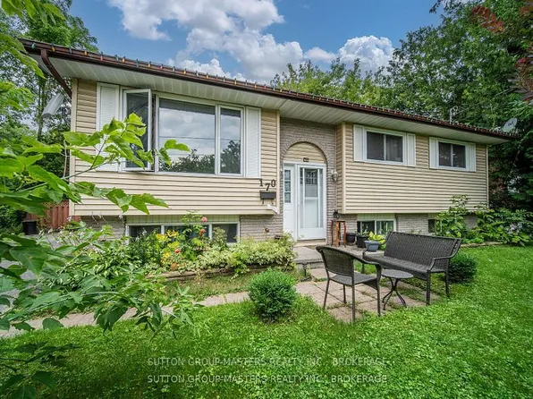 170 Camden Rd, Greater Napanee, ON K7R 1E2