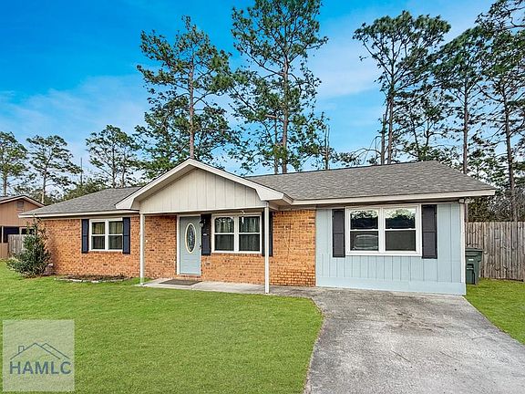 2nd image of 476 Elm St