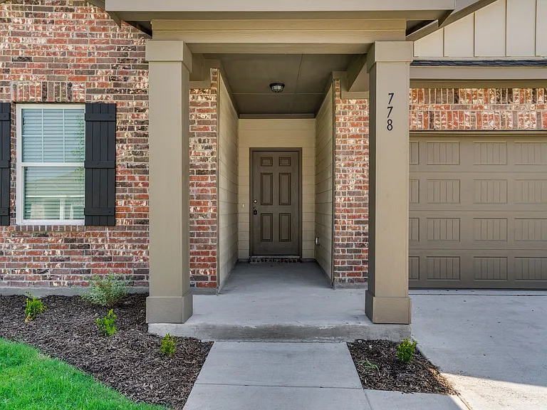 778 Camden Dr — Photo 13
