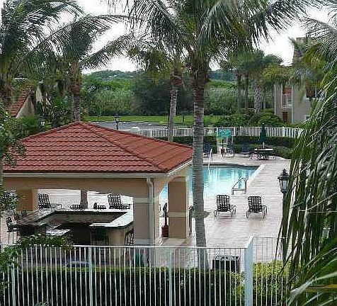 2nd image of 1610 N 42nd Cir APT 306