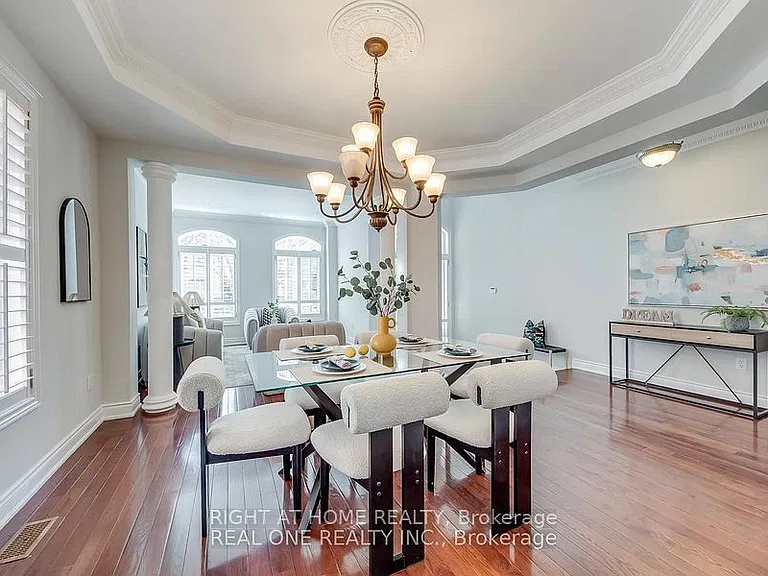 96 Spring Azure Cres — Photo 7