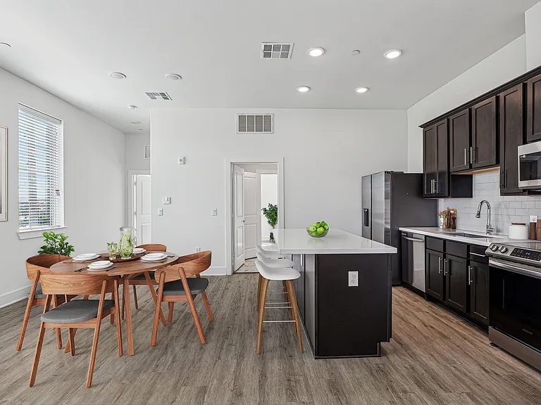 City View Lofts — Photo 5