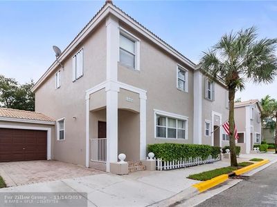10484 NW 56th Dr, Coral Springs, FL, 33076