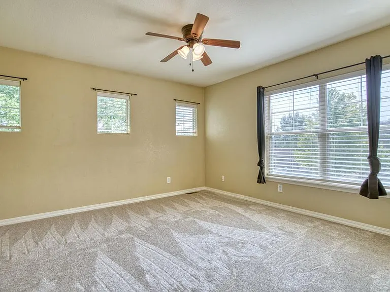 2370 Windmill Dr — Photo 19