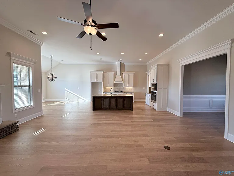 26430 Birkshire Ln — Photo 3