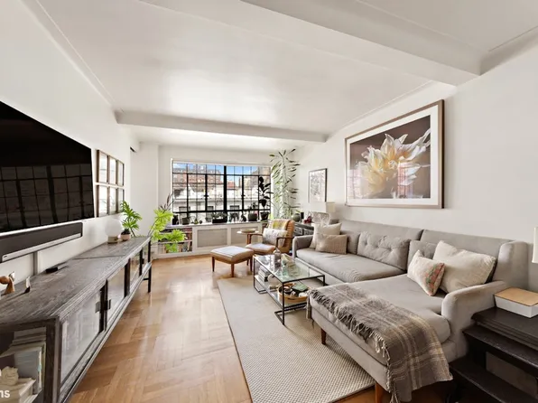 35 West 90th Street image 1 of 8