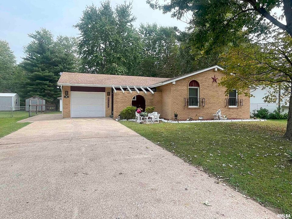 1st image of 34 James Dr