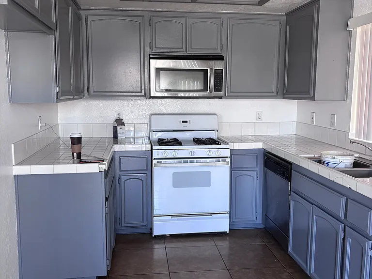 635 Montecito Ave #B — Photo 7