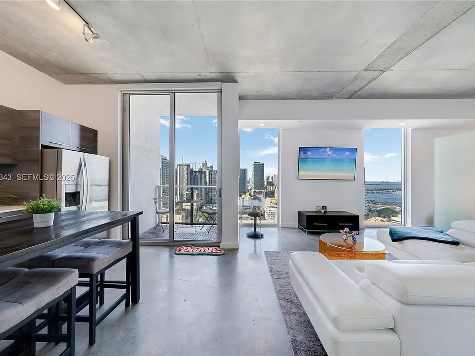 151 SE 1st St #3008