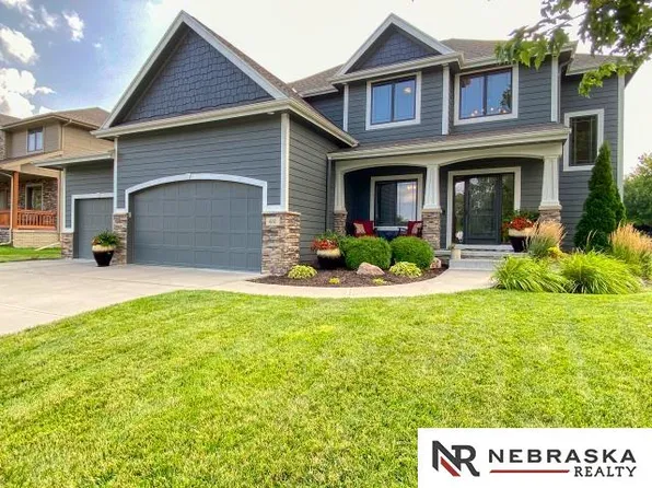602 S 198th St, Elkhorn, NE 68022