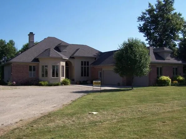 16434 Finch Rd, Marcellus, MI 49067
