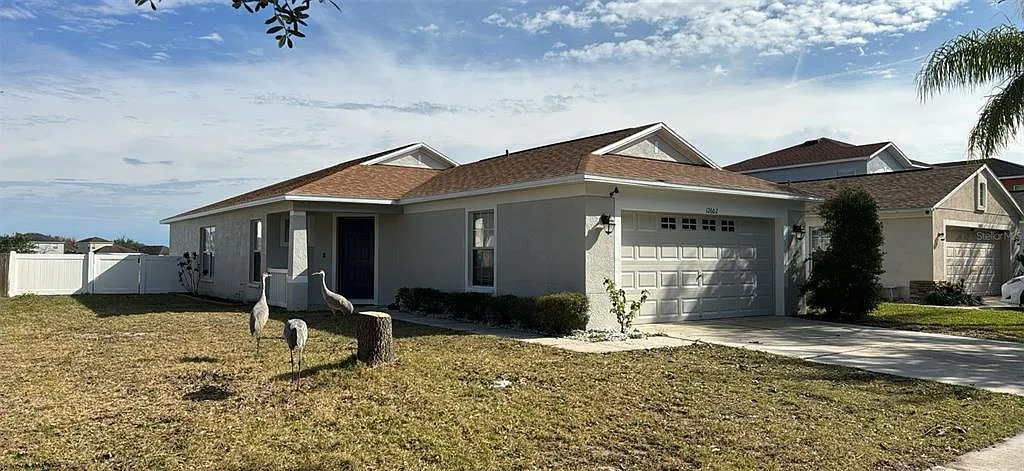 3 bed, 2.0 bath, 1296 sqft, $2,100 — Photo 4