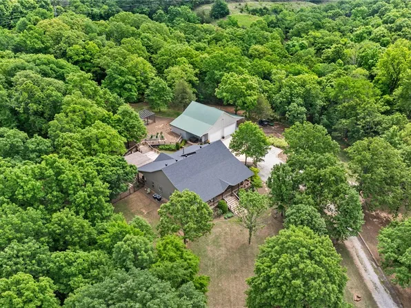 10559 S Appleby Rd, Farmington, AR 72730