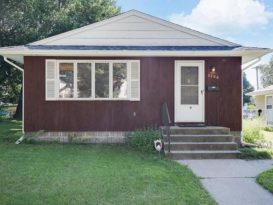 1st image of 2206 Aldrich Ave N