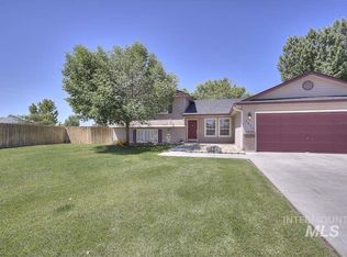 7475 E Nottingham Ln, Nampa, ID 83687