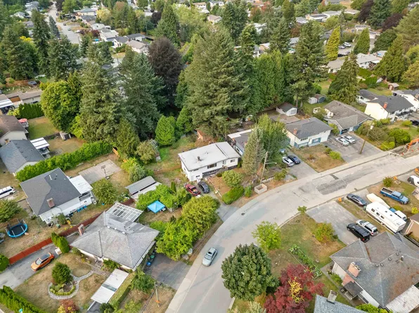14935 Canary Dr, Surrey, BC V3R 4V2