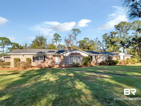 302 Springwood Dr N, Mobile, AL 36608