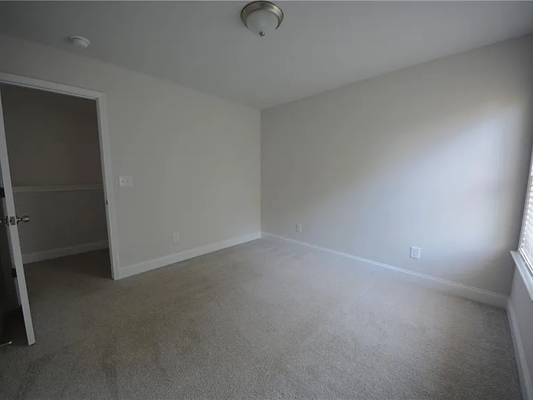 547 Hellen Valley Dr — Photo 41