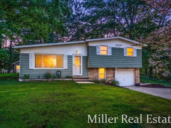 2682 Quakezik St, Hastings, MI 49058