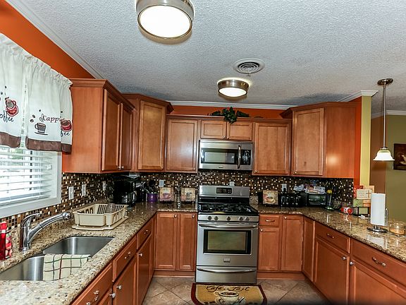 New Granite, Custom Cabinets