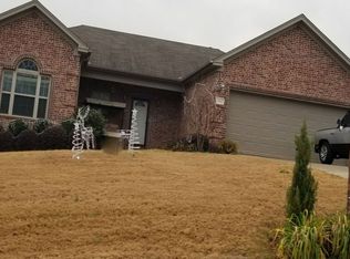 8911 Sage Meadows Dr, Little Rock, AR 72204