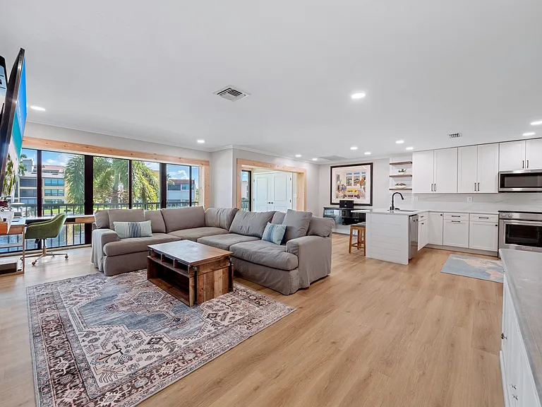 4105 SE 19th Pl #201 — Photo 11
