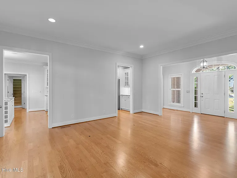 3792 Bancroft Pl — Photo 16