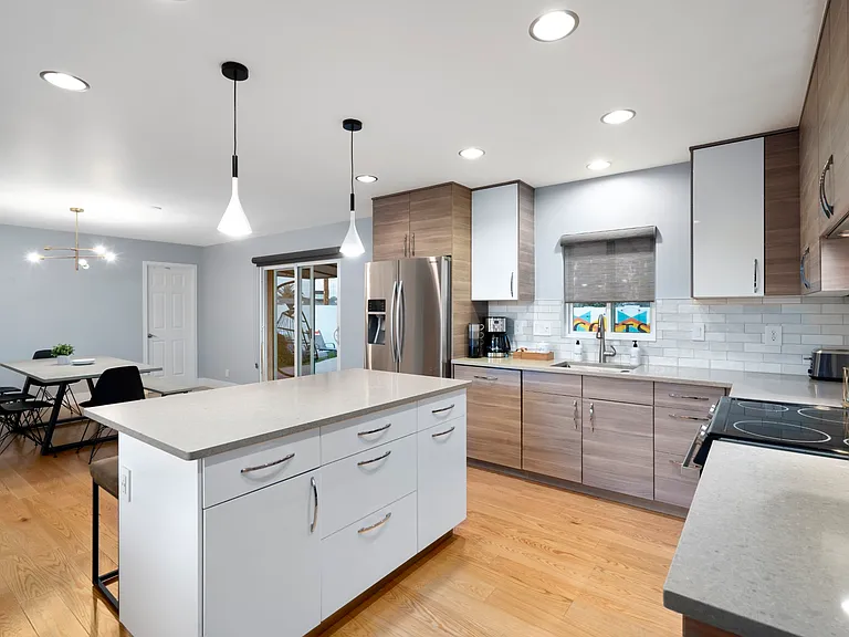 2307 N 64th Pl — Photo 9