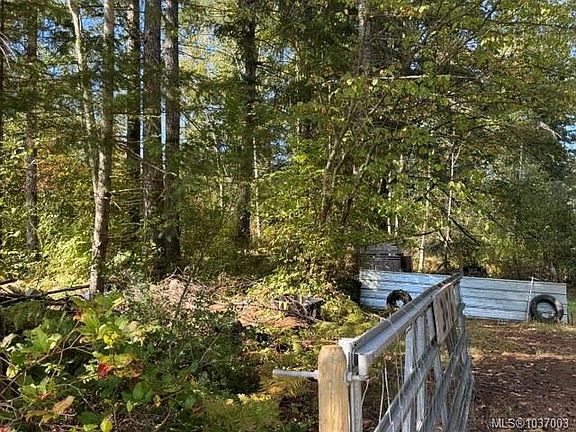 2nd image of 3476 Macaulay Rd
