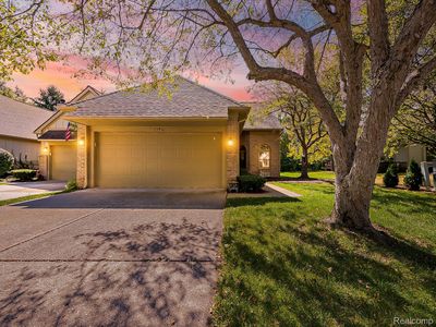 2591 Maple Forest Ct #1, Wixom, MI, 48393