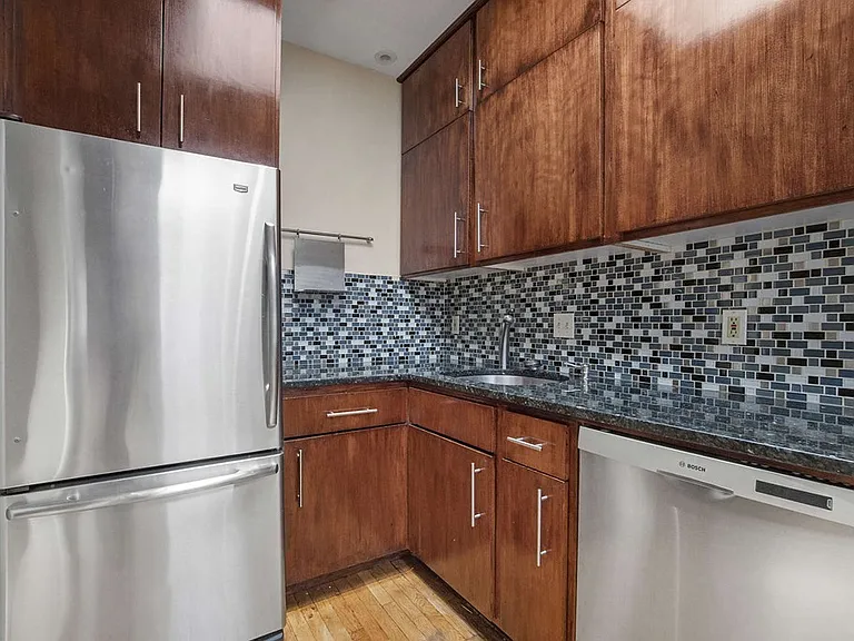 524 Tremont St #5 — Photo 4