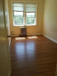 Rented by Bouklis Group