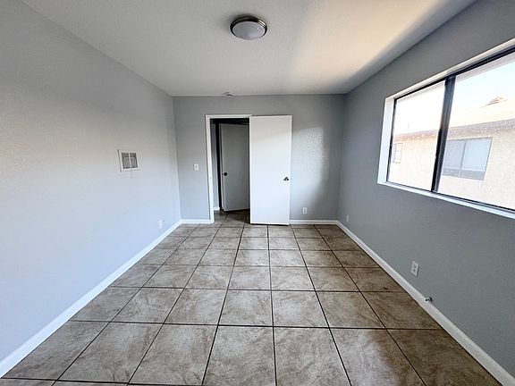 5th image of 12919 Doty Ave #3