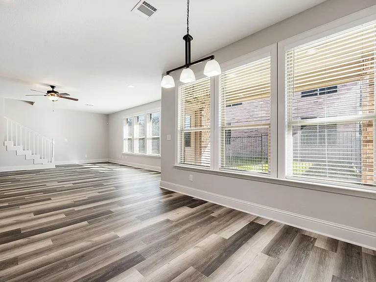 5401 Zephyr Ln — Photo 10