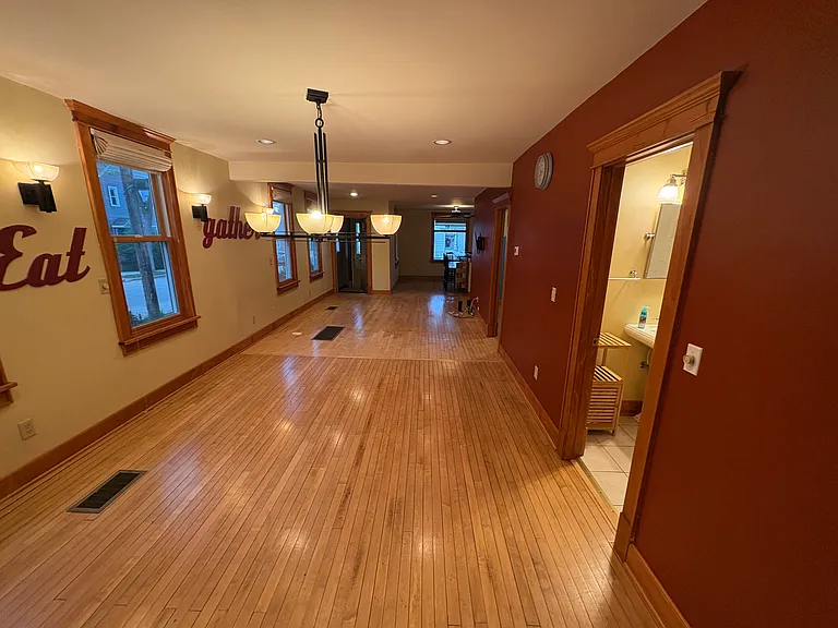1761 N Franklin Pl — Photo 15