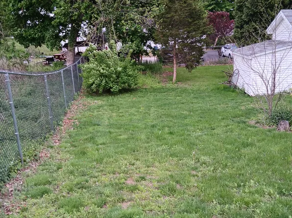 (undisclosed Address), East Haven, CT 06513