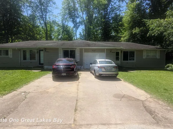 3010 S Towerline Rd, Bridgeport, MI 48722
