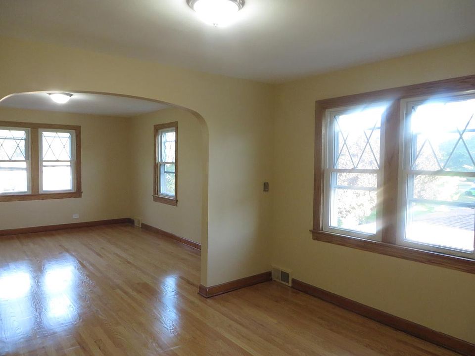 1st image of 368 Catalpa Ave