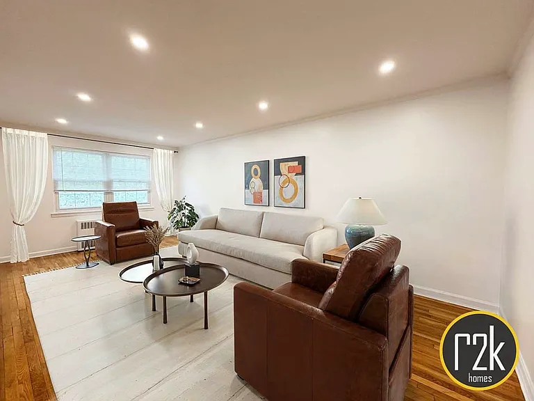 160-41 Willets Point Blvd #2A — Photo 1