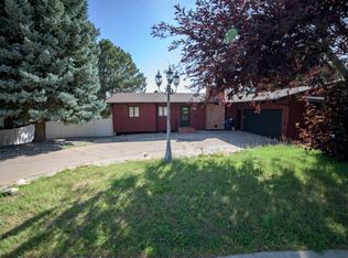 2767 Greenbriar Dr, Great Falls, MT 59404
