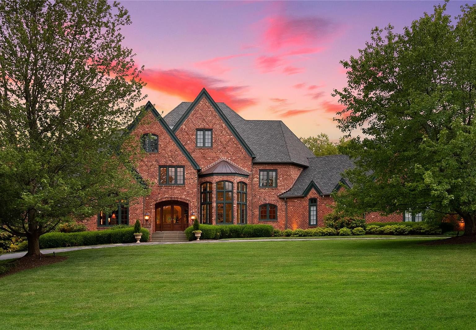 8 Lochinvar Dr, Saint Louis, MO 63131 Zillow