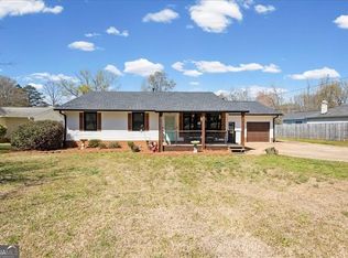 16 Windsor Way, Newnan, GA 30263