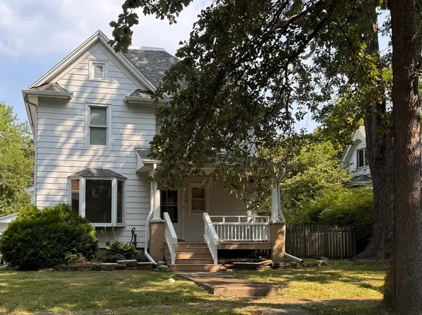 608 W California Ave, Urbana, IL 61801