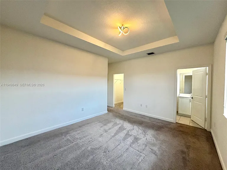 21050 NE 8th Ave — Photo 17